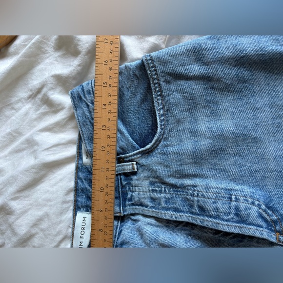 Denim Forum Aritzia the bf high rise jeans size 29/28 light wash - Picture 11 of 12